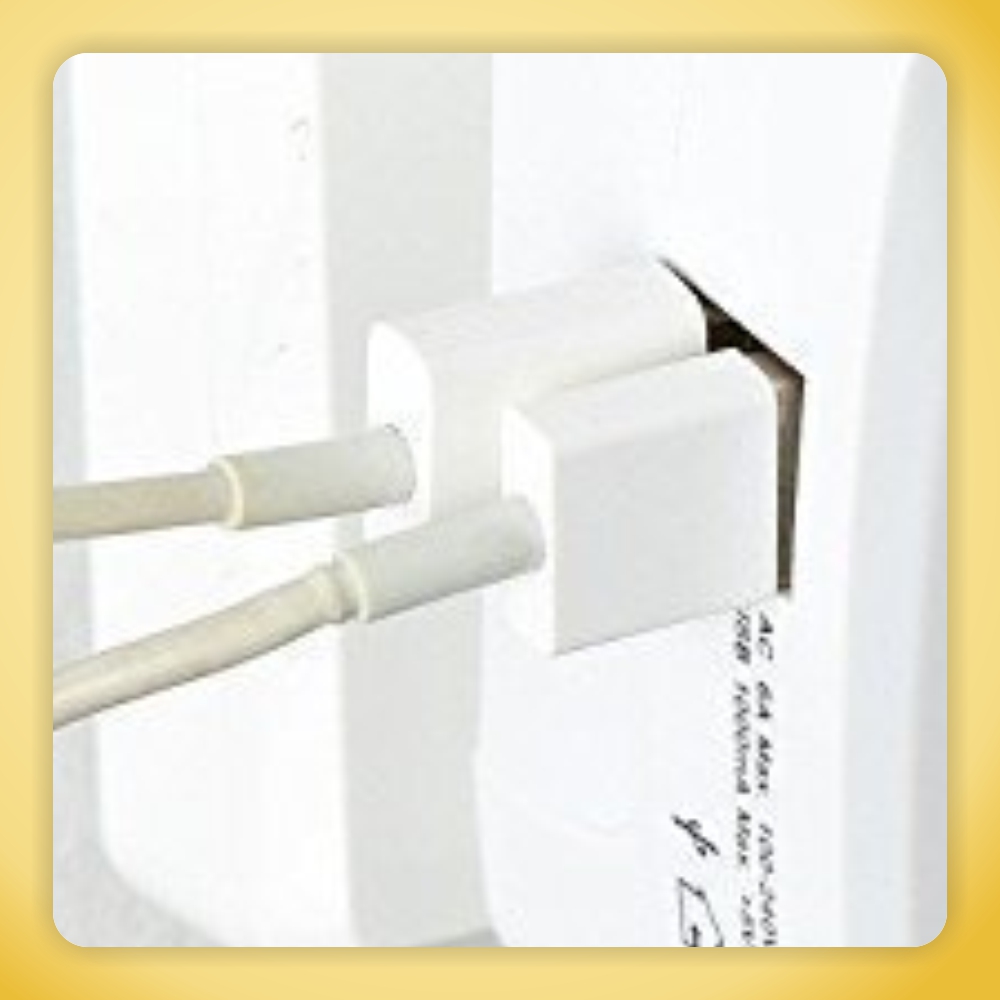 2 USB Universal Travel Adapter with Built in Dual USB Charger Ports Plug International Travel Adapter All in One Portable Travel Adapter