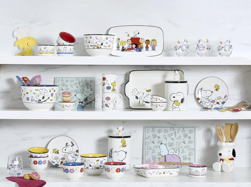lenox-897682-chef-snoopy-large-canister-3.jpg