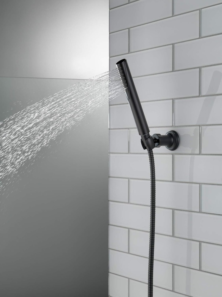 delta-faucet-trinsic-single-spray-wall-m-2.jpg
