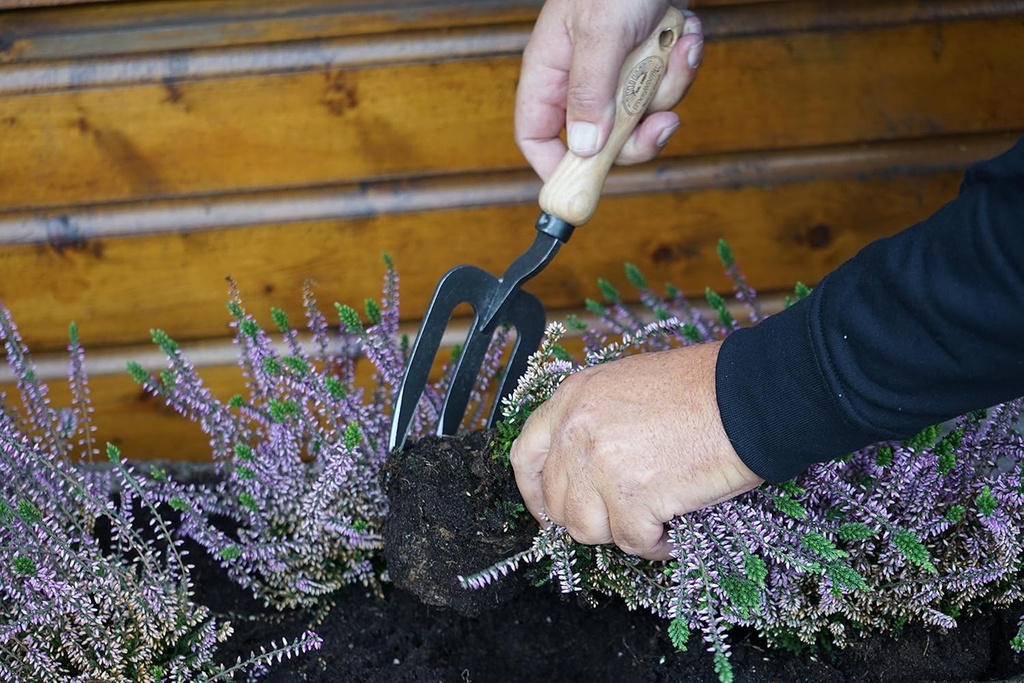 tierra-garden-dewit-welldone-handfork-3.jpg