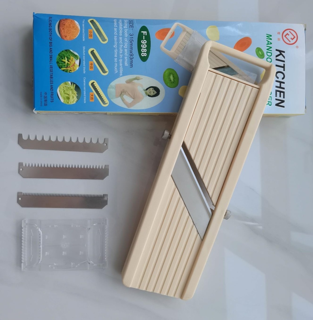 handheld-mandoline---japanese-style-slic-2.jpg