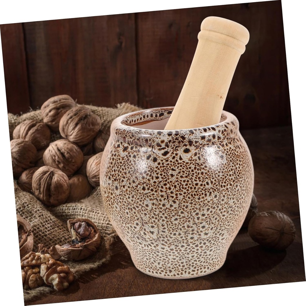 stone-garlic-crusher-and-mincer-tool-man-4.jpg