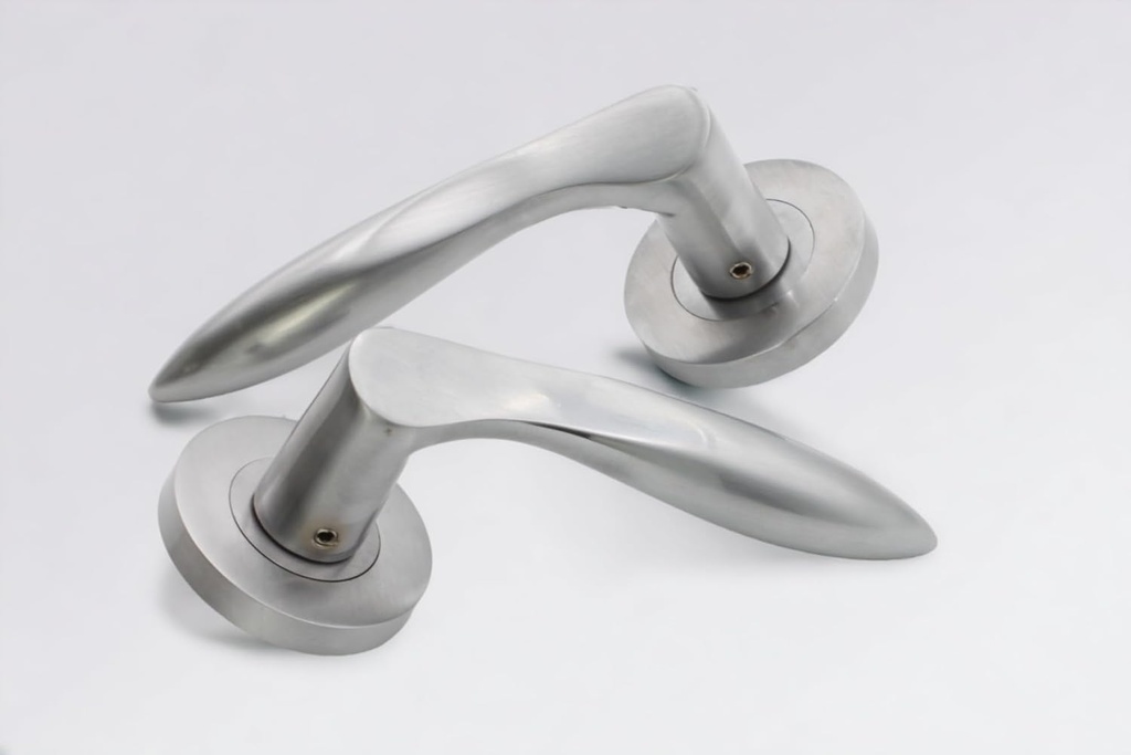 1-set-internal-solid-brass-lever-on-rose-4.jpg