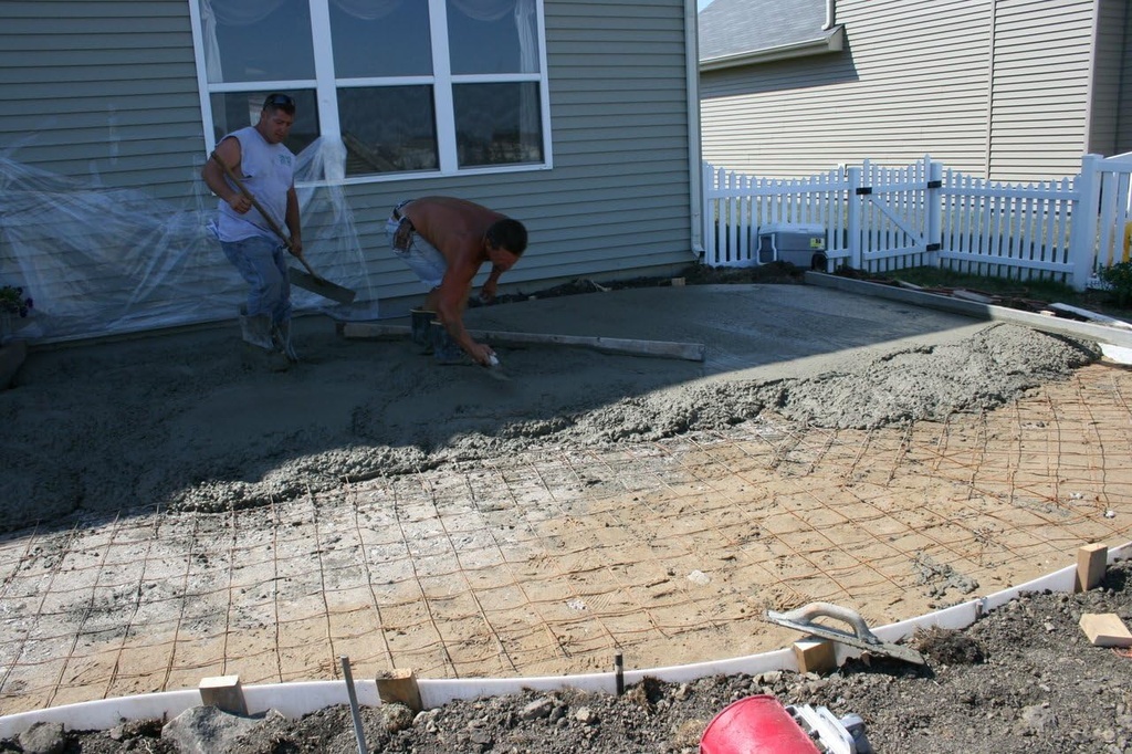 plastic-flex-forms-for-concrete-flatwork-3.jpg