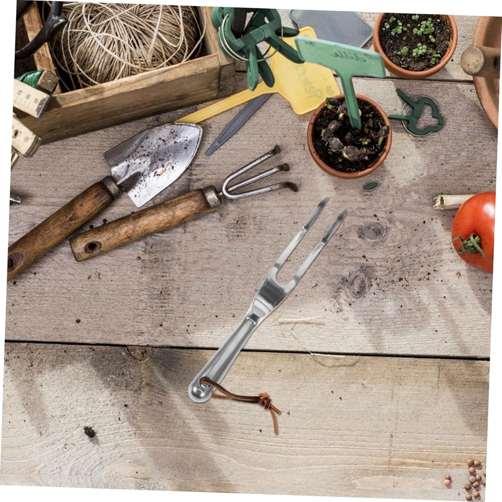 homoyoyo-weeding-rake-tool-handle-compac-4.jpg