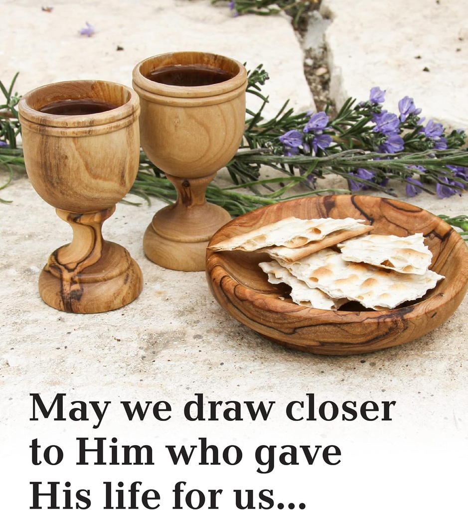 2-small-communion-cups-with-wooden-bread-4.jpg
