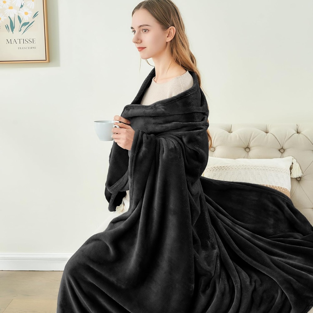 bedelite-fleece-blanket-black-throw-blan-4.jpg